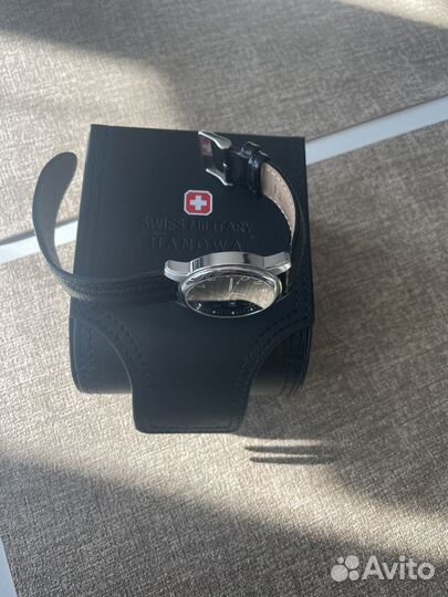 Часы swiss military hanowa