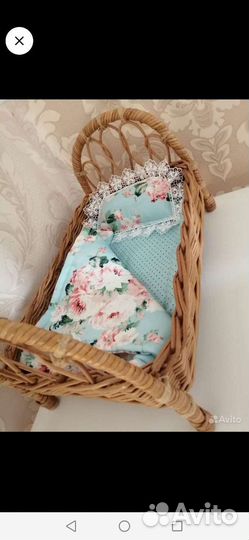 Кроватка плетёная для кукол