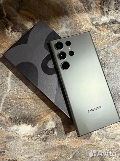Samsung Galaxy S23 Ultra, 12/256 ГБ