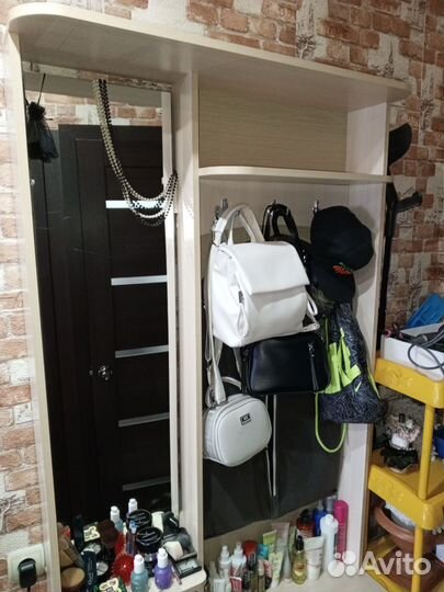 Стенка в прихожую бу