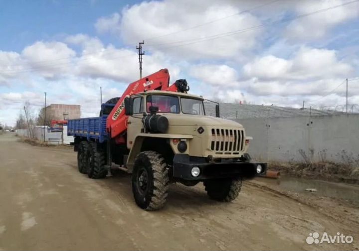 Урал 4320 с КМУ, 1990