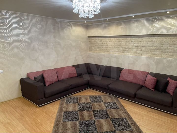 2-к. квартира, 70 м², 2/5 эт.