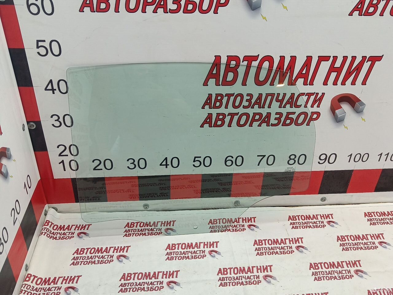 Стекло заднее левое Kaiyi E5