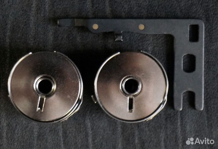 Шпуледержатель 9mm для бытовой машины Pfaff