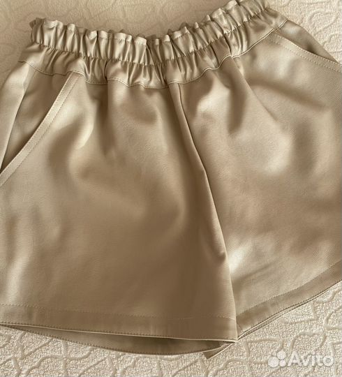 Кожаные шорты