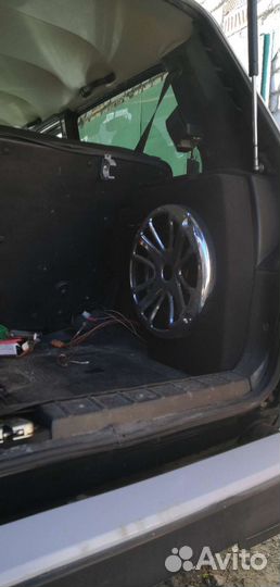 Короб сабвуфера нива