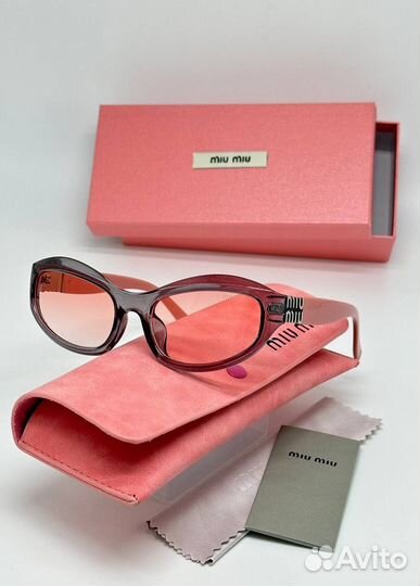 Солнцезащитные очки miu miu