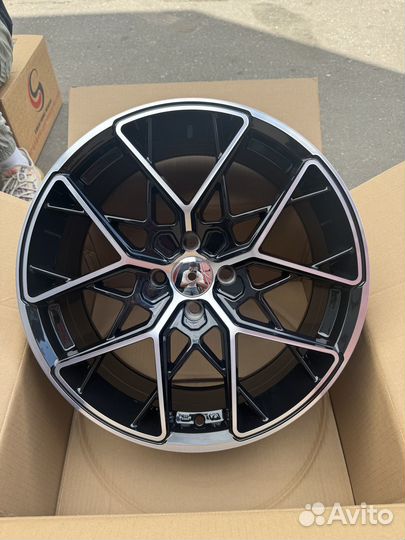 Новые диски R17 4x98 HRE FF10