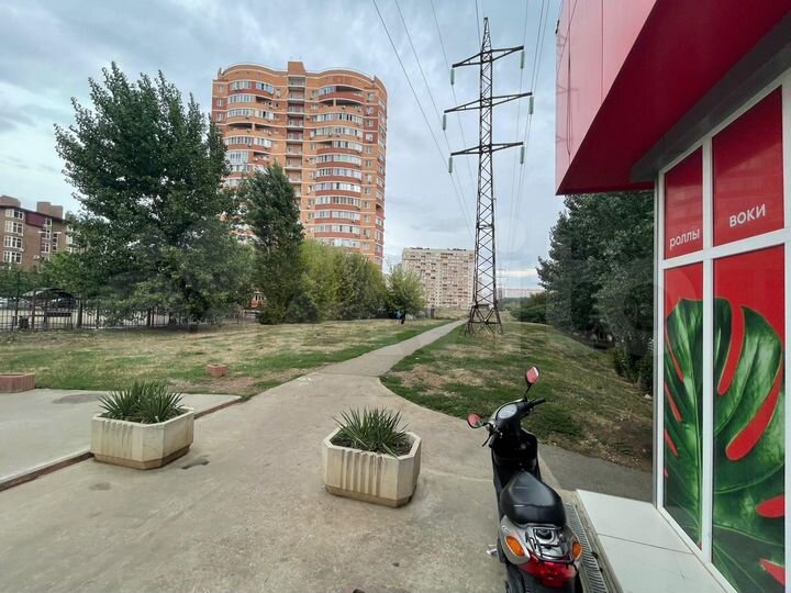 Торговое помещение с арендатором, 64.4 м²