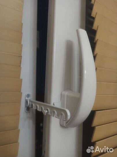 Ручка оконная простая и с детским замком