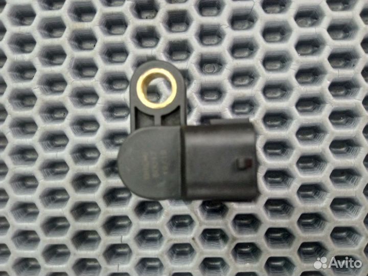 Датчик положения распредвала Subaru Impreza EJ151