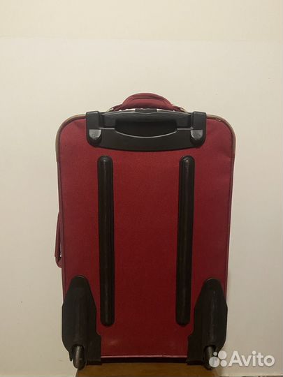 Чемодан дорожный на 2-х колесах бу