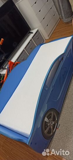 Детская кровать машинка