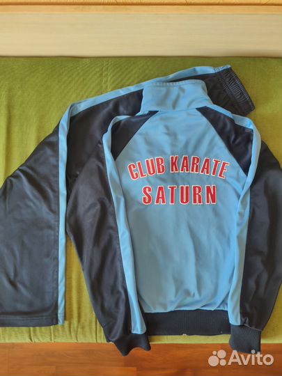 Спортивный костюм