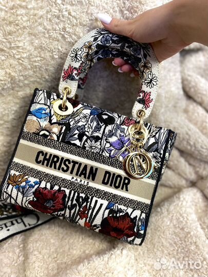 Сумка christian dior lady d-lite