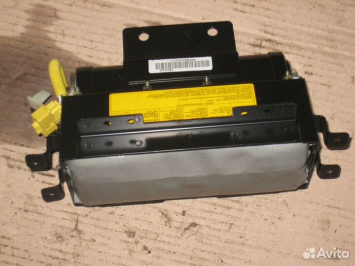 Подушка безопасности в торпедо Hyundai Getz