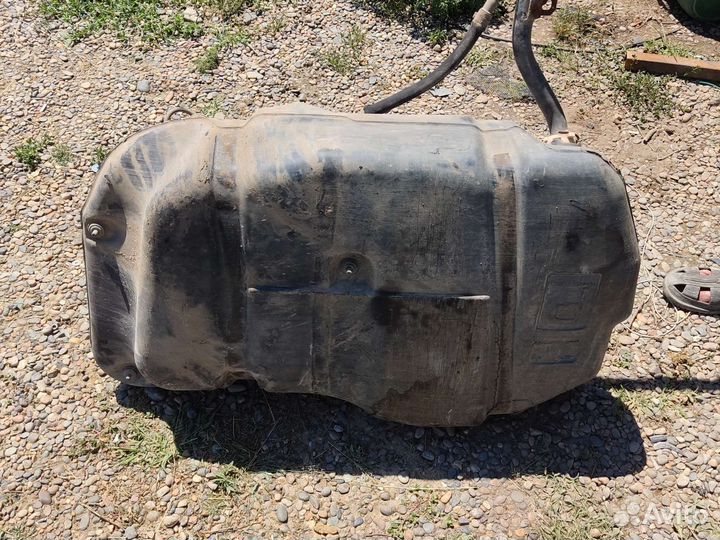 Бензобак на Ford Mondeo 3 Форд Мондео 3