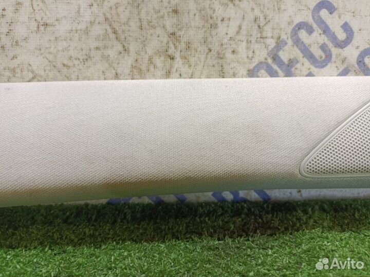 Обшивка стойки передняя левая Volkswagen Jetta