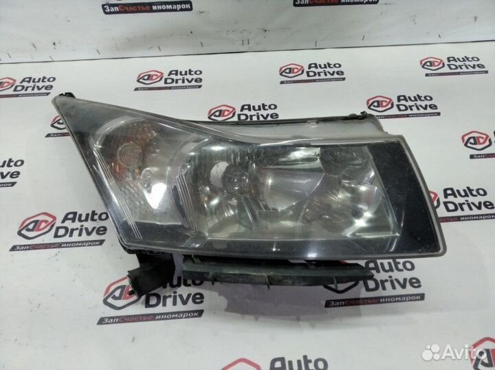 Фара правая Chevrolet Cruze J300 F16D3 2011