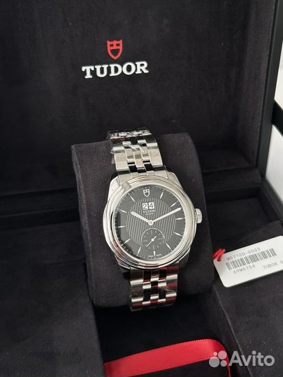 Tudor Glamour 42mm Big date на мануфактуре