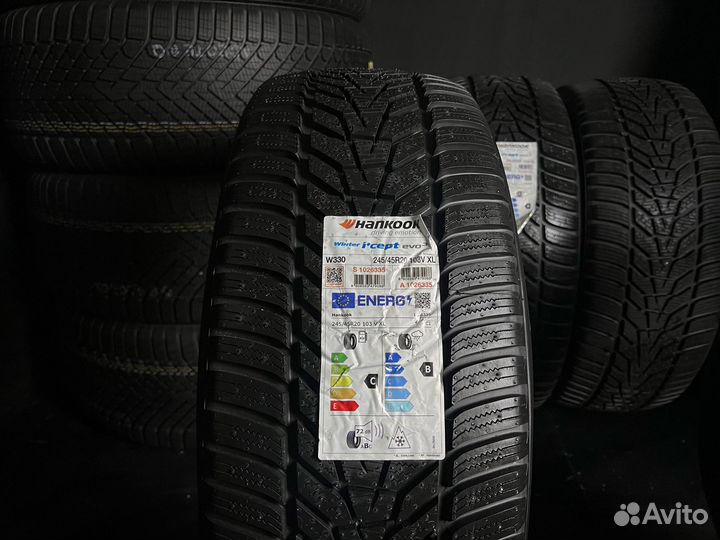 Hankook Winter I'Cept Evo 3 W330 245/45 R20 97V