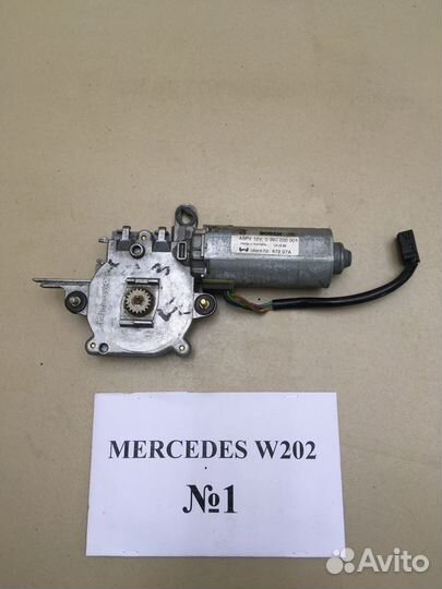 Моторчик люка Mercedes W202 A2028200508