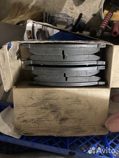 Колодки тормозные передние