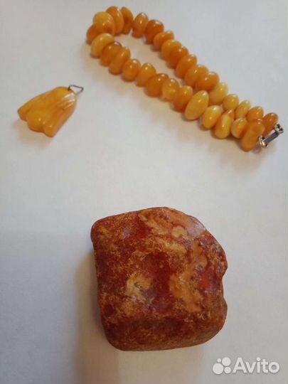 Янтарный браслет
