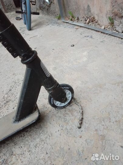 Продам трюковой самокат