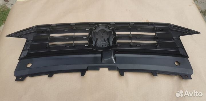 Решетка радиатора Volkswagen polo 15-20 Антихром