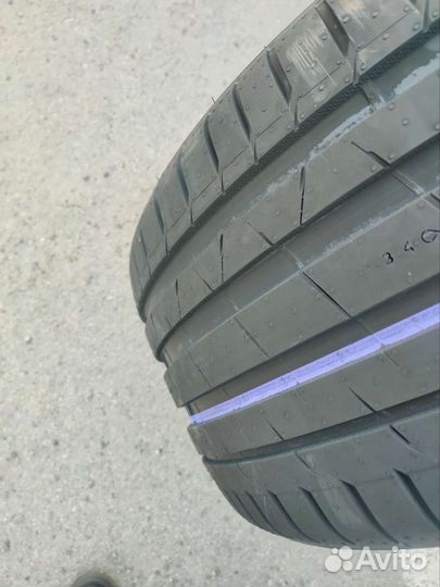 Nokian Tyres Hakka Black 2 295/40 R21