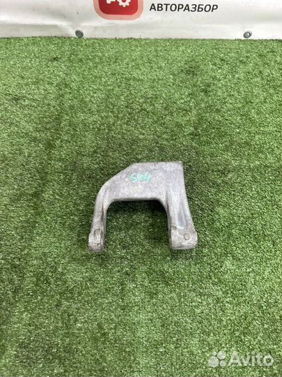 Кронштейн опоры двигателя Suzuki Sx4 1 1.6 M16A