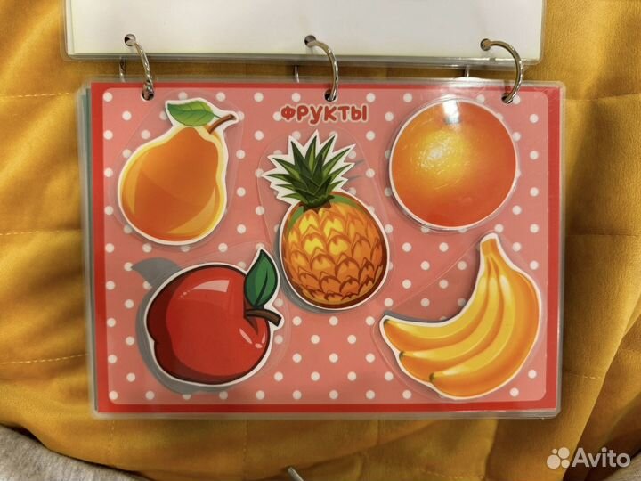 Развивающая книга на липучках