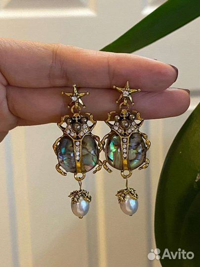 Серьги Alexander McQueen Египетские жуки-скарабеи
