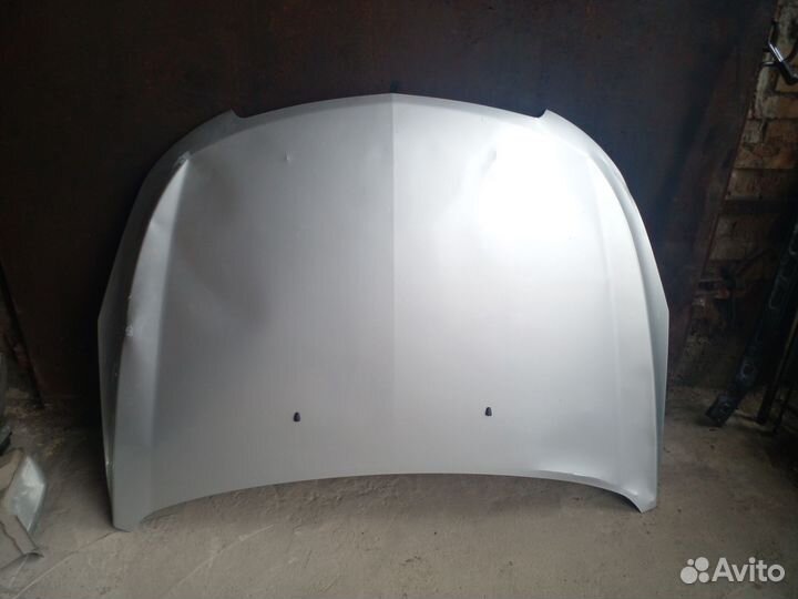 Капот Chevrolet Cruze 2012 год дефект