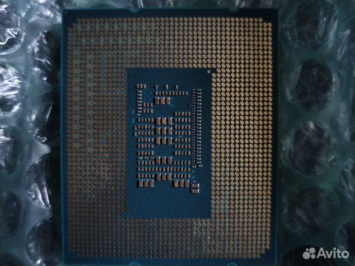 Процессор Intel R core I5. I5-12400