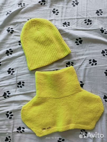 Комплект шапка манишка