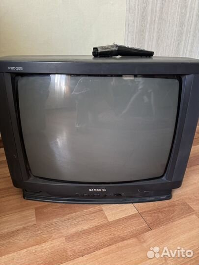 Телевизор samsung