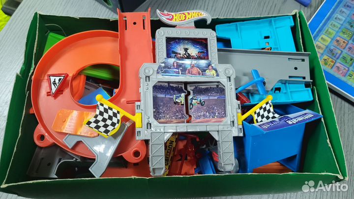 Гоночная трасса hot wheels