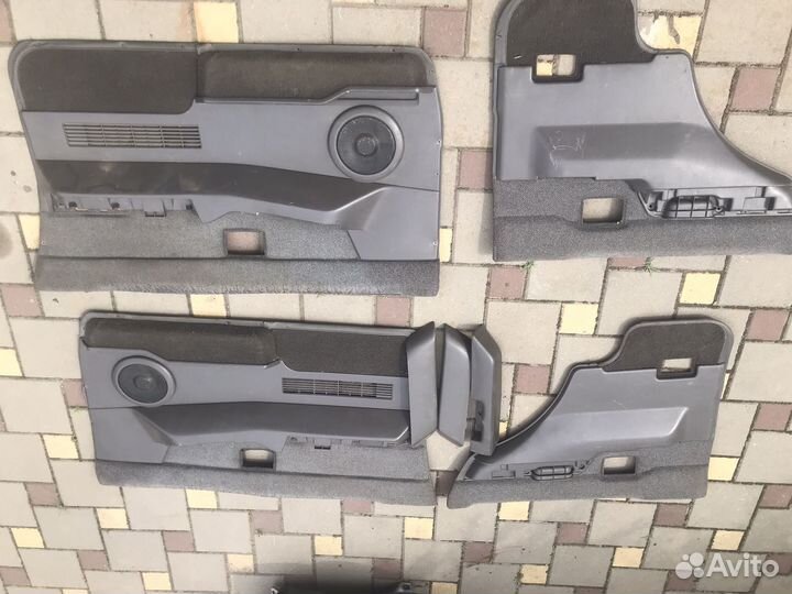 Дверные карты и сиденья доя nissan terrano d21