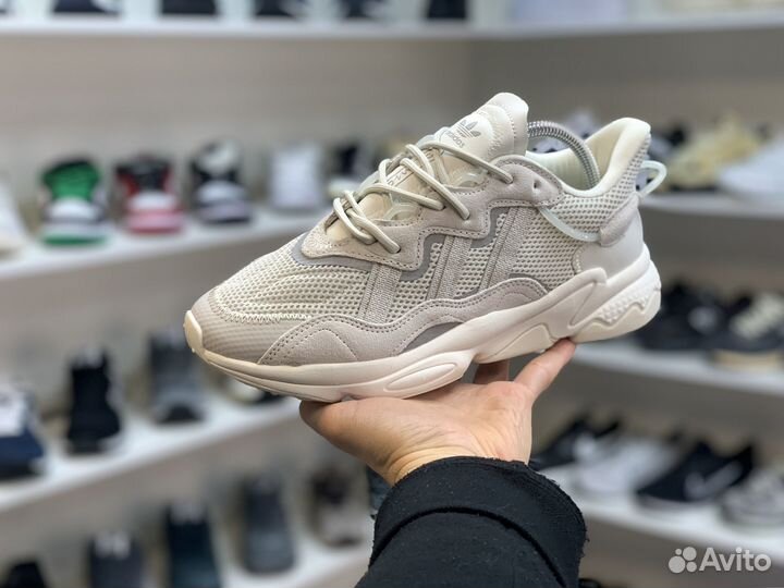 Кроссовки Adidas Ozweego