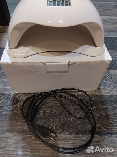 Лампа для ногтей led/uv