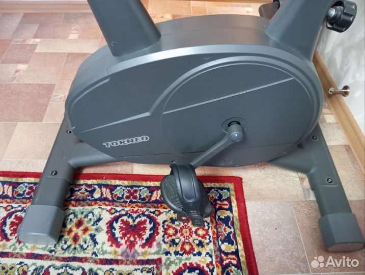 Велотренажер torneo