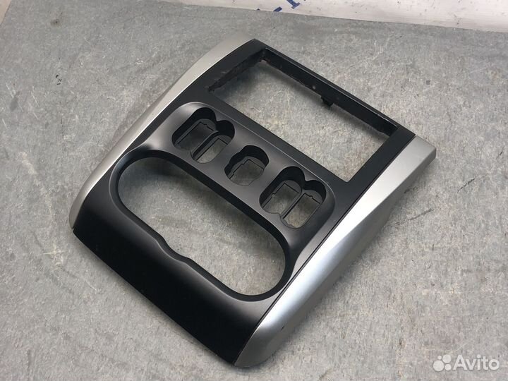 Накладка центральной консоли Nissan Almera g15
