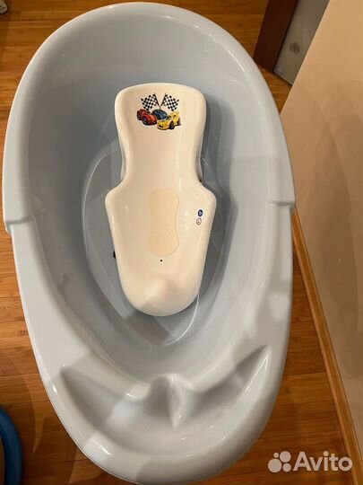 Ванночка для купания с подставкой и горкой