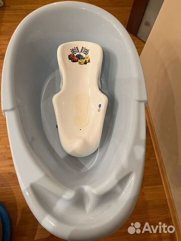 Ванночка для купания с подставкой и горкой