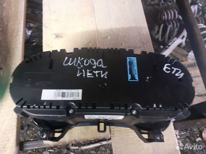 Панель приборов Skoda Yeti (Шкода Йети) 2011 г