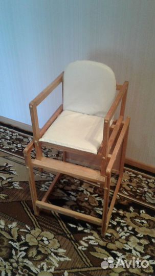 Стол и стул для кормления