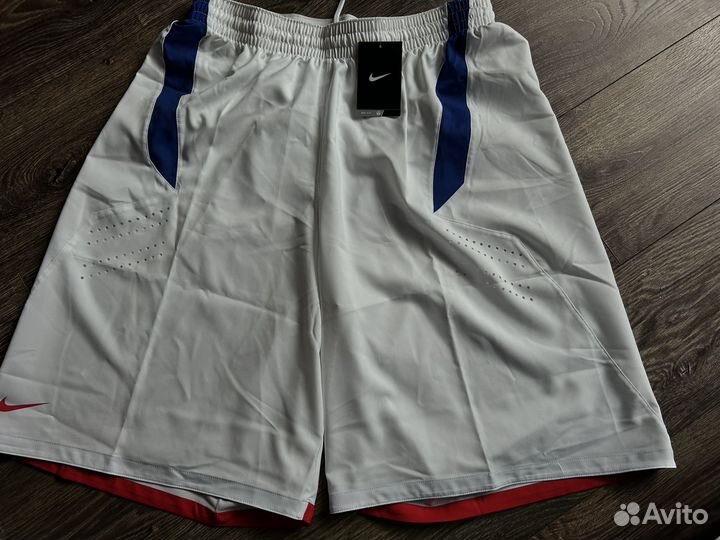Аутентичная баскетбольная джерси и шорты nike
