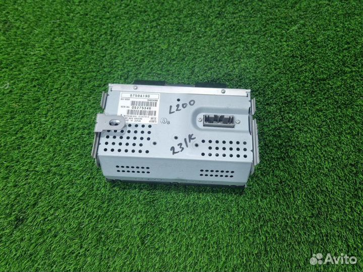 Дисплей информационный, монитор Mitsubishi L200